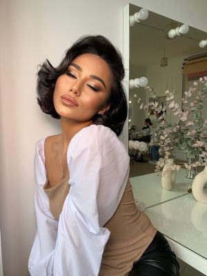 Айза, от 8000 в час